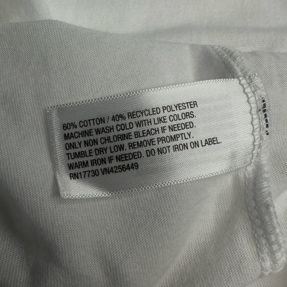 Goodfellows Every Wear V-Neck White Men’s Size Small Standart Fit Tag Free - Picture 8 of 8